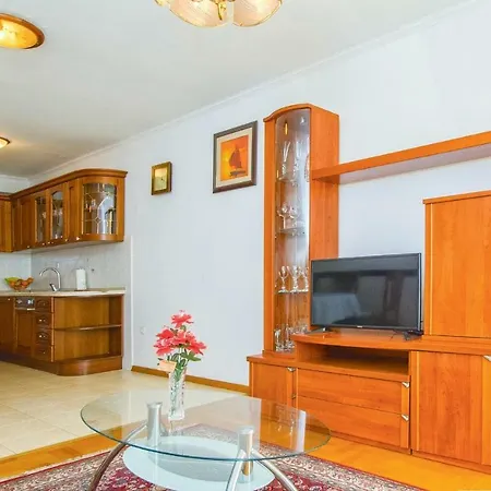 Two-bedroom In דירה *
